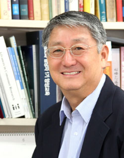 Kim,  ByungChun Emeritus Professor 사진
