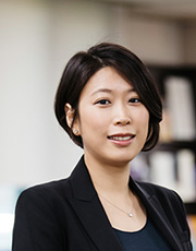 Lee,  YunShin Associate Professor 사진